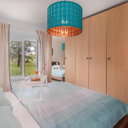 2 Bedroom Stunning In Barbat